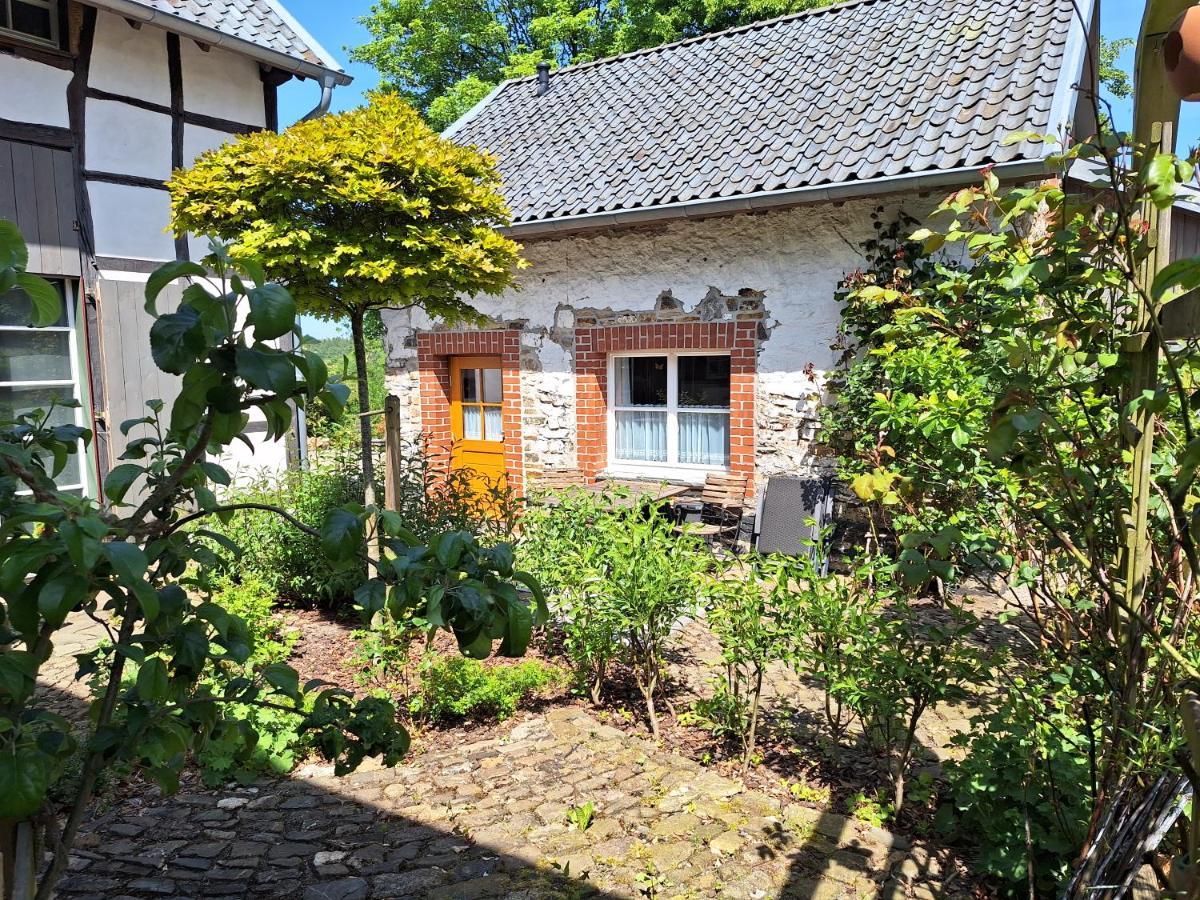 Ferienhaus Altes Backhaus Рьотген Екстериор снимка